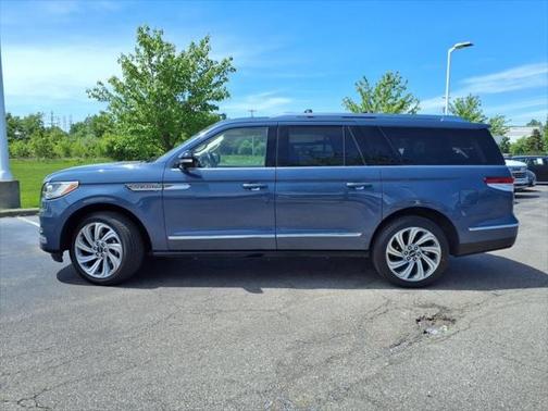 2022 Lincoln Navigator Reserve