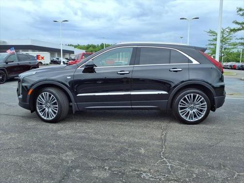 2025 Cadillac XT4 Premium Luxury