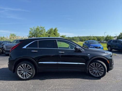 2025 Cadillac XT4 Premium Luxury