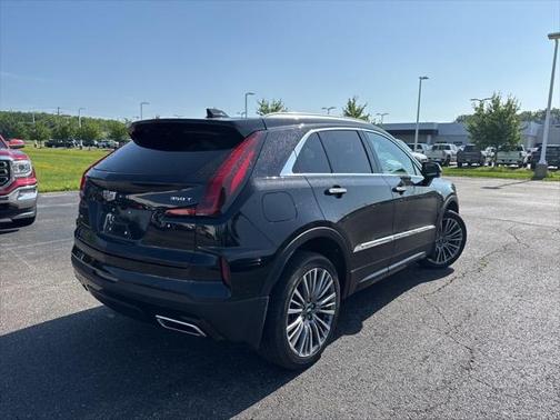2025 Cadillac XT4 Premium Luxury