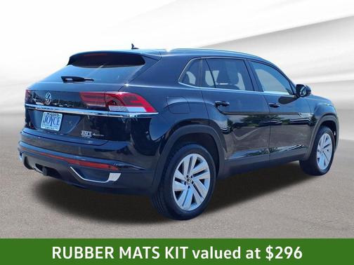Deep Black Pearl 2023 Volkswagen Atlas Cross Sport 3.6L V6 SE w/Technology