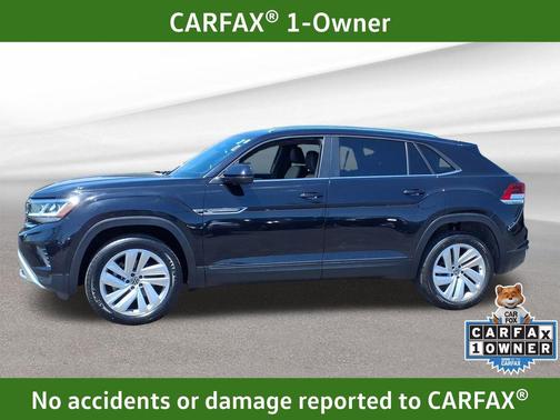 Deep Black Pearl 2023 Volkswagen Atlas Cross Sport 3.6L V6 SE w/Technology