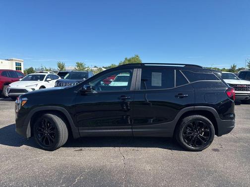 2022 GMC Terrain SLE