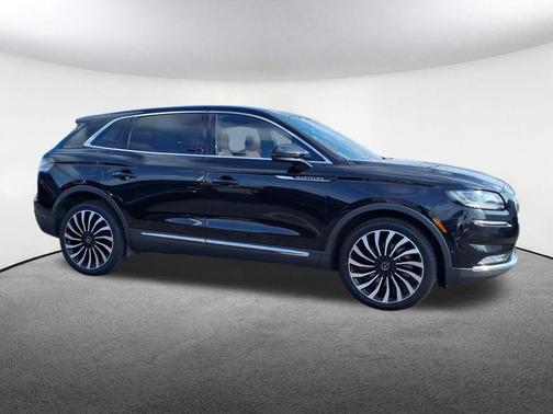 2022 Lincoln Nautilus Black Label
