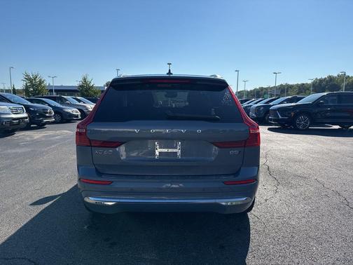 2023 Volvo XC60 B5 Plus Bright Theme