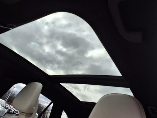 2024 Mercedes-Benz GLC 300 4MATIC