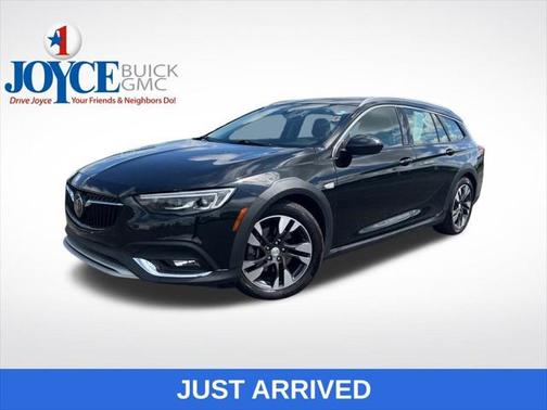 2018 Buick Regal TourX Essence