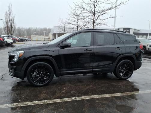 2023 GMC Terrain SLE