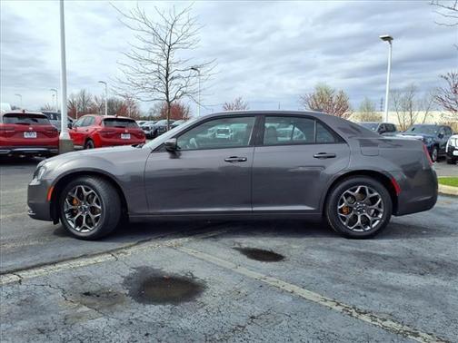 2018 Chrysler 300 S