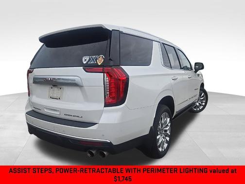 White Frost Tricoat 2022 GMC Yukon Denali