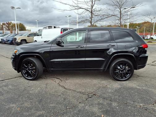 2017 Jeep Grand Cherokee Altitude