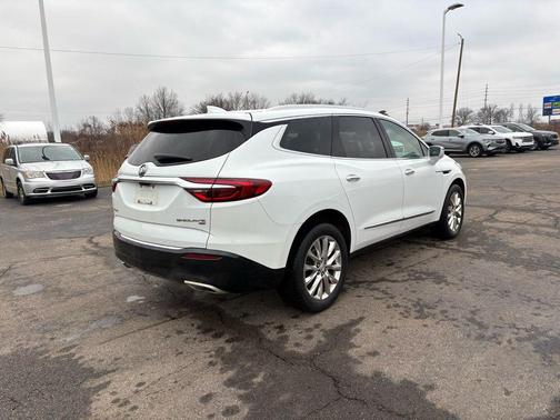 2018 Buick Enclave Essence