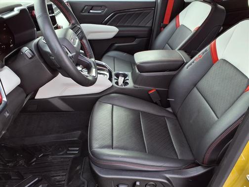 2023 GMC Canyon AT4X