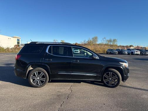 2018 GMC Acadia Denali