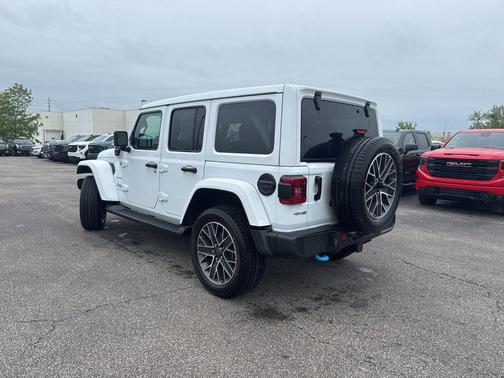Bright White Clearcoat 2023 Jeep Wrangler Sahara 4xe
