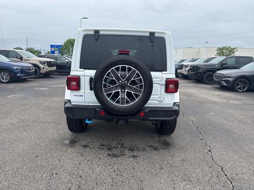 Bright White Clearcoat 2023 Jeep Wrangler Sahara 4xe
