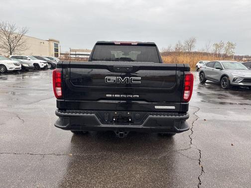 2022 GMC Sierra 1500 Elevation