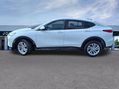 Summit White 2024 Buick Envista Preferred