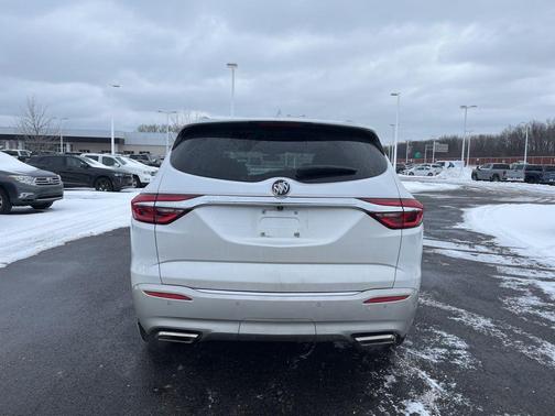 2021 Buick Enclave Essence