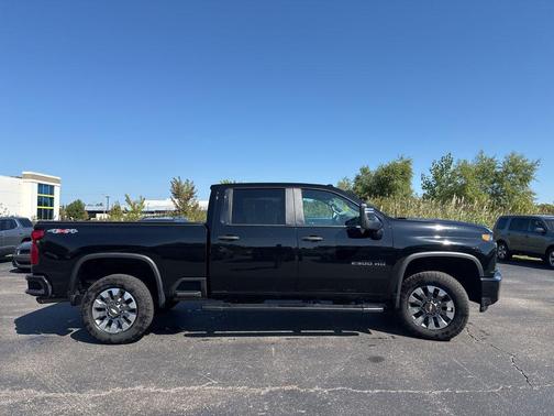 2023 Chevrolet Silverado 2500 Custom