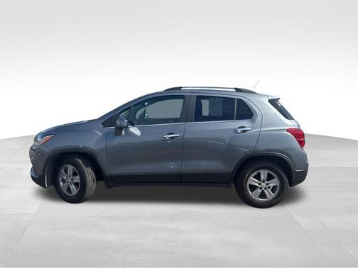 Satin Steel Metallic 2019 Chevrolet Trax LT