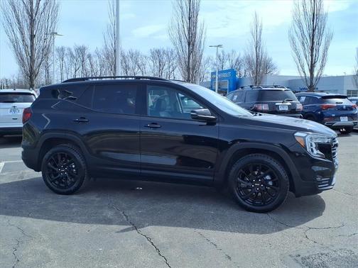 Ebony Twilight Metallic 2023 GMC Terrain SLT