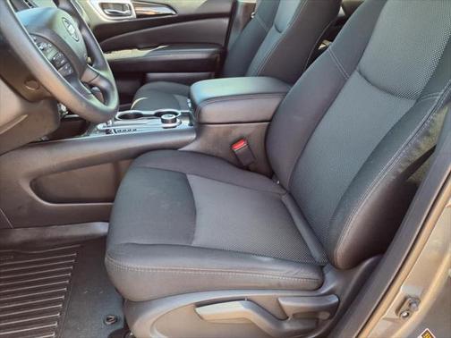 2020 Nissan Pathfinder S