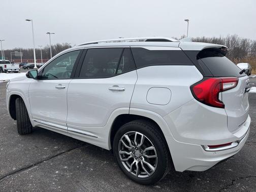2023 GMC Terrain Denali