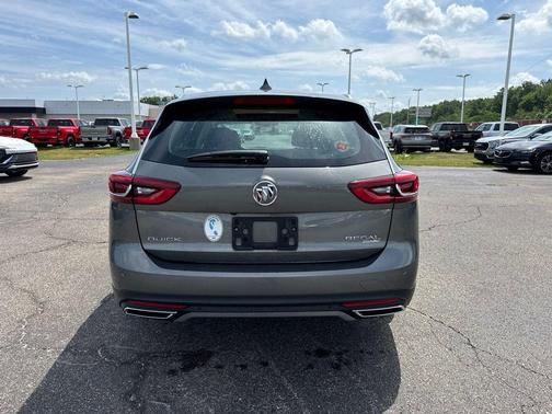Smoked Pearl Metallic 2018 Buick Regal TourX Preferred