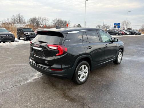 2022 GMC Terrain SLE