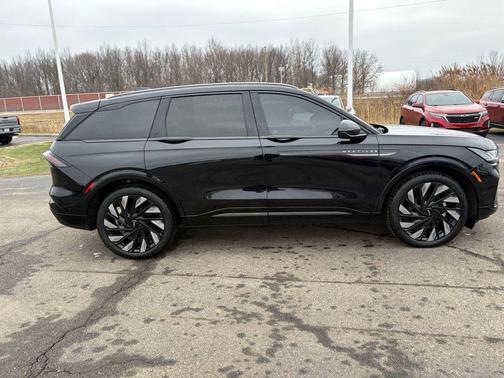 2024 Lincoln Nautilus Reserve