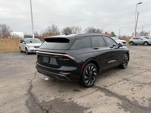 2024 Lincoln Nautilus Reserve