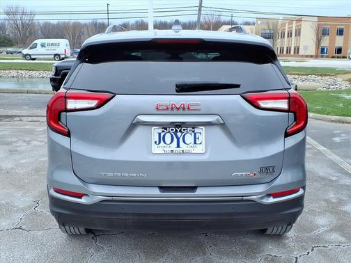 2023 GMC Terrain AT4