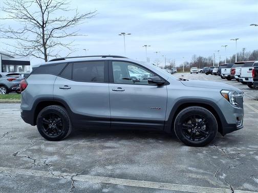 2023 GMC Terrain AT4