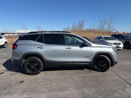 2023 GMC Terrain AT4