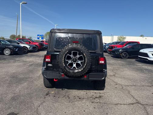 Black Clearcoat 2022 Jeep Wrangler Unlimited Rubicon