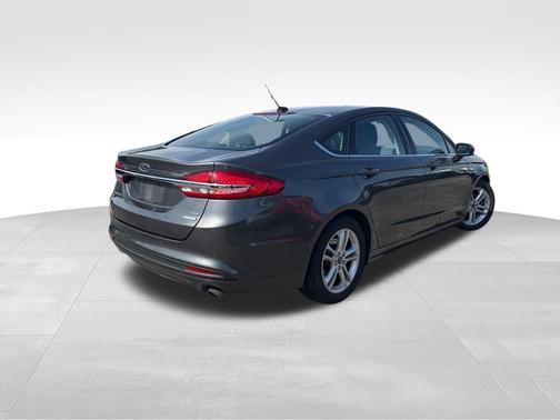 Magnetic Metallic 2018 Ford Fusion SE
