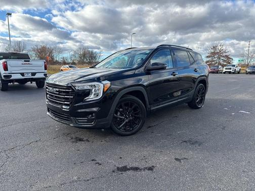 2023 GMC Terrain SLT