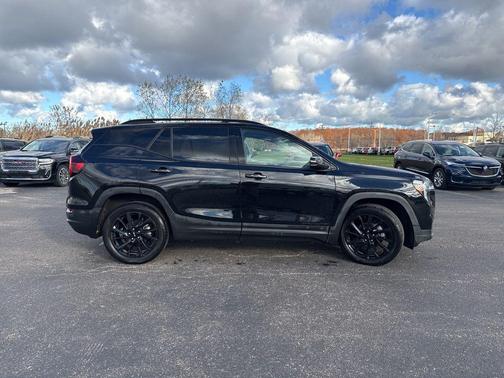 2023 GMC Terrain SLT