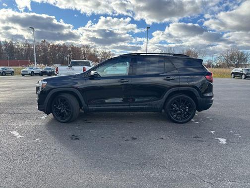2023 GMC Terrain SLT