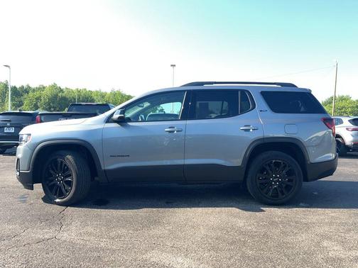 Sterling Metallic 2023 GMC Acadia SLT