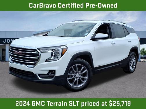 Summit White 2024 GMC Terrain SLT