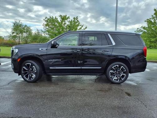 2024 GMC Yukon SLT