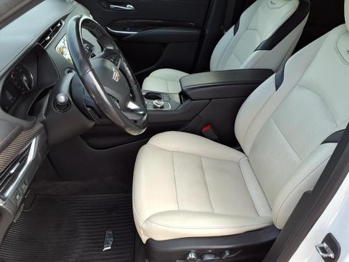 2020 Cadillac XT4 Sport