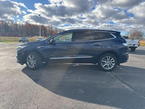 2023 Buick Enclave Avenir