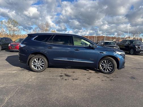 2023 Buick Enclave Avenir