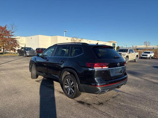 2022 Volkswagen Atlas 2.0T SE