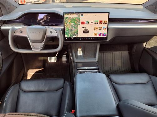 2022 Tesla Model X Plaid