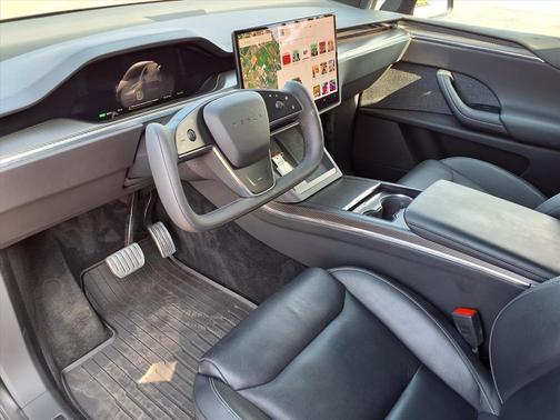 2022 Tesla Model X Plaid
