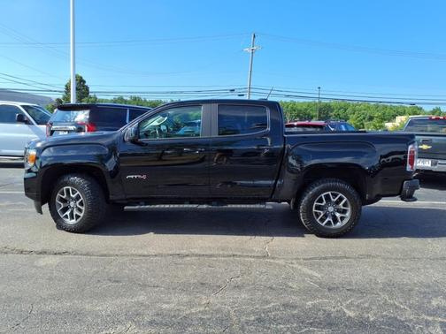 2022 GMC Canyon AT4